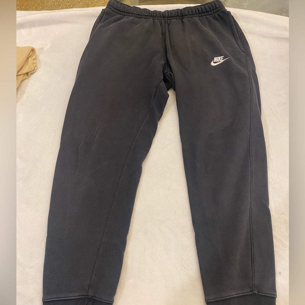 Nike pants size small